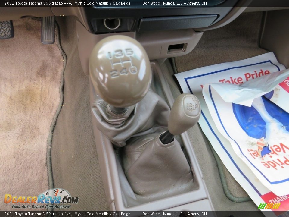 2001 Toyota Tacoma V6 Xtracab 4x4 Mystic Gold Metallic / Oak Beige Photo #29
