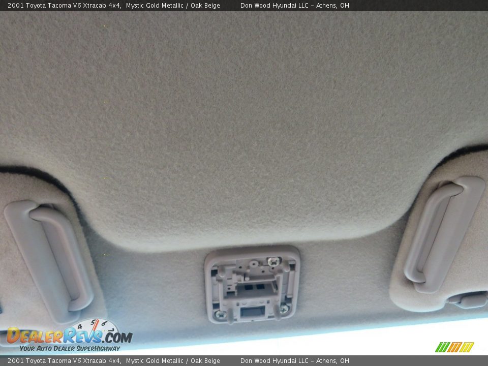 2001 Toyota Tacoma V6 Xtracab 4x4 Mystic Gold Metallic / Oak Beige Photo #30