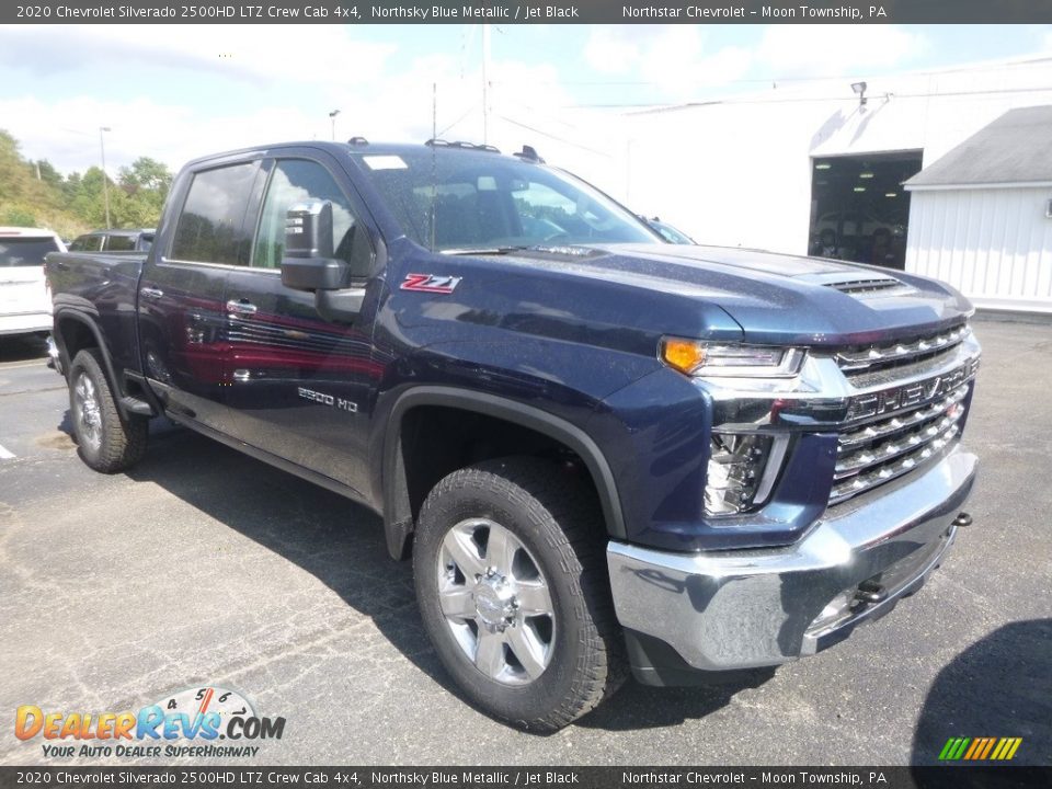 Front 3/4 View of 2020 Chevrolet Silverado 2500HD LTZ Crew Cab 4x4 Photo #6