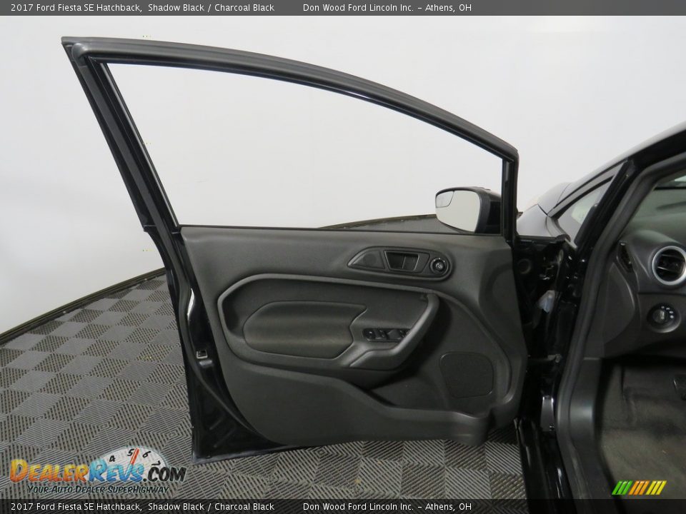 2017 Ford Fiesta SE Hatchback Shadow Black / Charcoal Black Photo #19