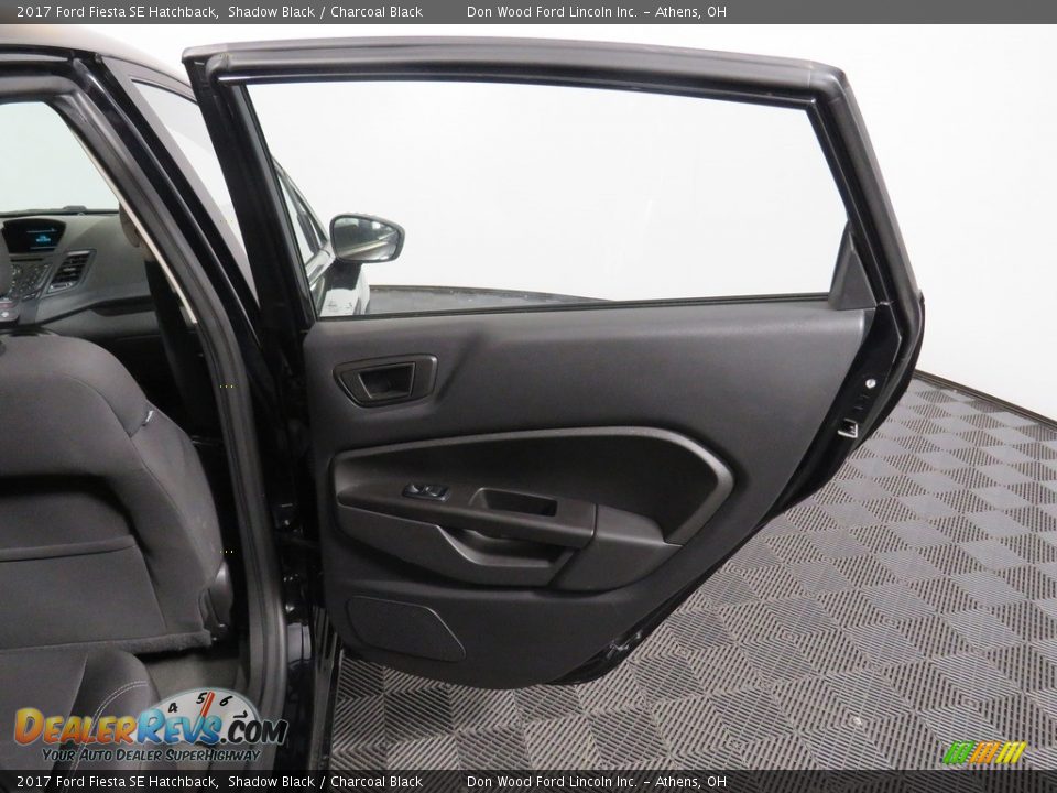 2017 Ford Fiesta SE Hatchback Shadow Black / Charcoal Black Photo #25