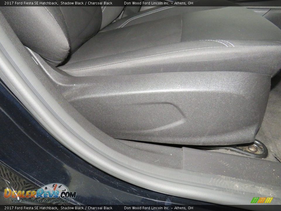 2017 Ford Fiesta SE Hatchback Shadow Black / Charcoal Black Photo #28