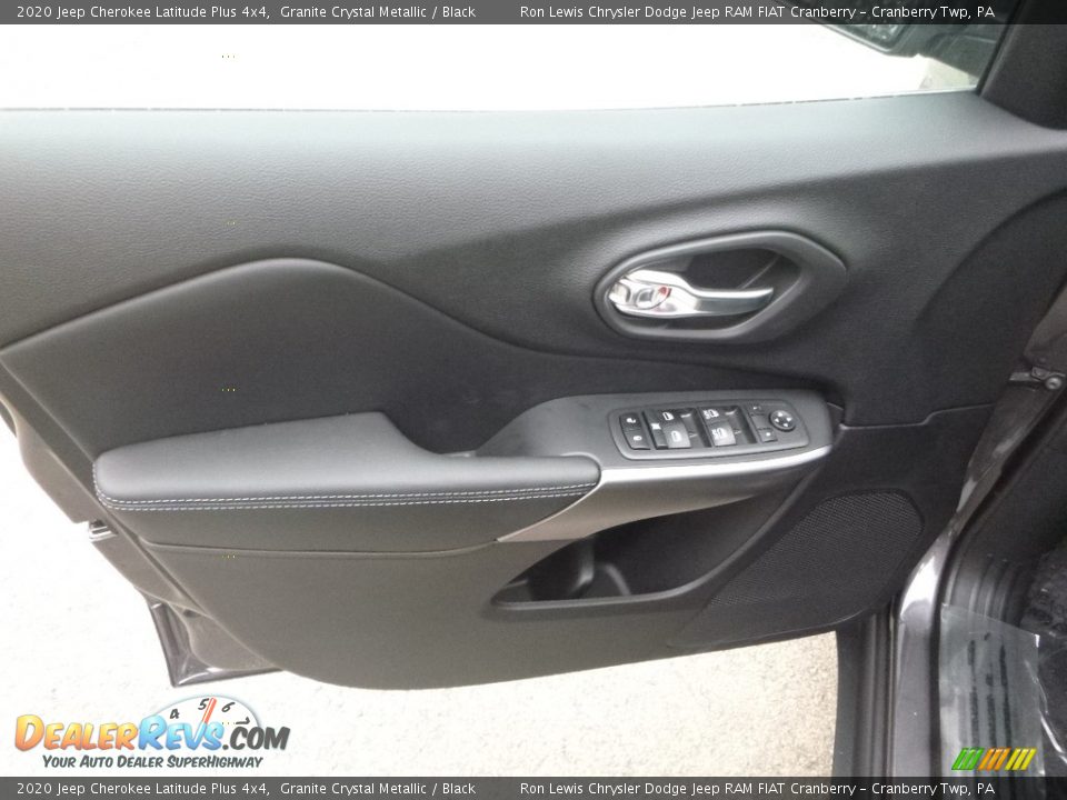 2020 Jeep Cherokee Latitude Plus 4x4 Granite Crystal Metallic / Black Photo #13