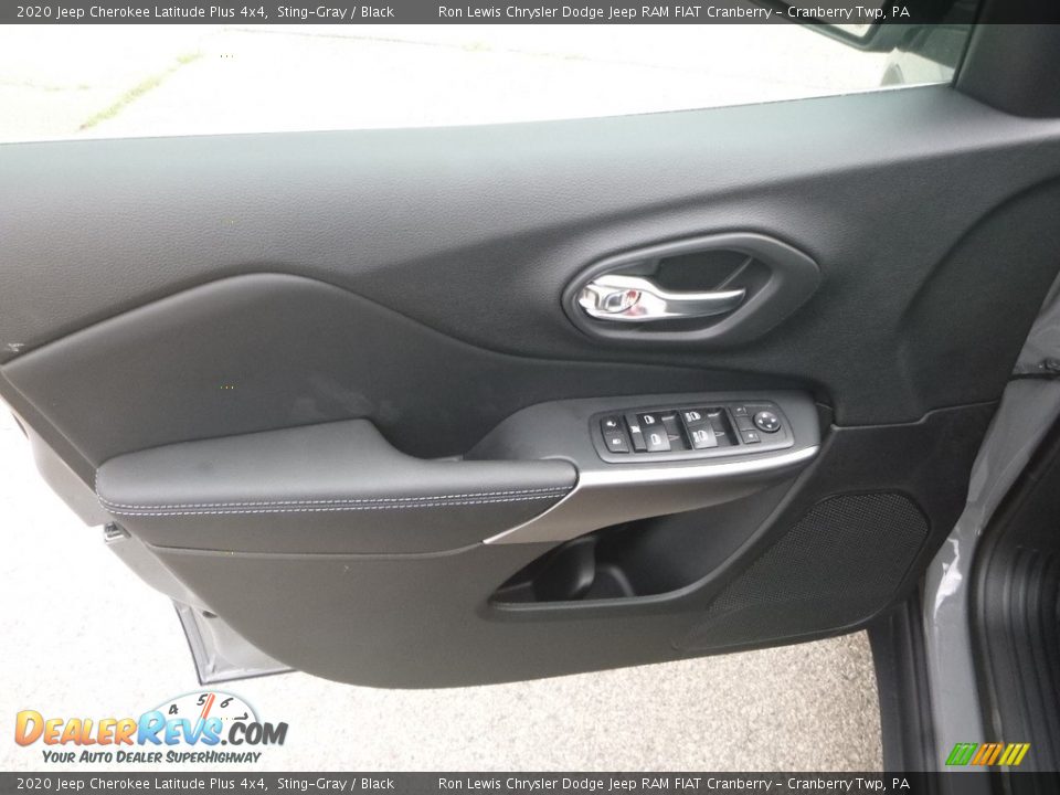 2020 Jeep Cherokee Latitude Plus 4x4 Sting-Gray / Black Photo #15