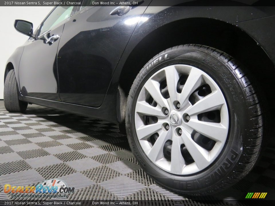 2017 Nissan Sentra S Super Black / Charcoal Photo #8