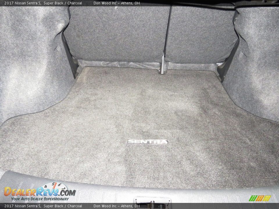 2017 Nissan Sentra S Super Black / Charcoal Photo #11