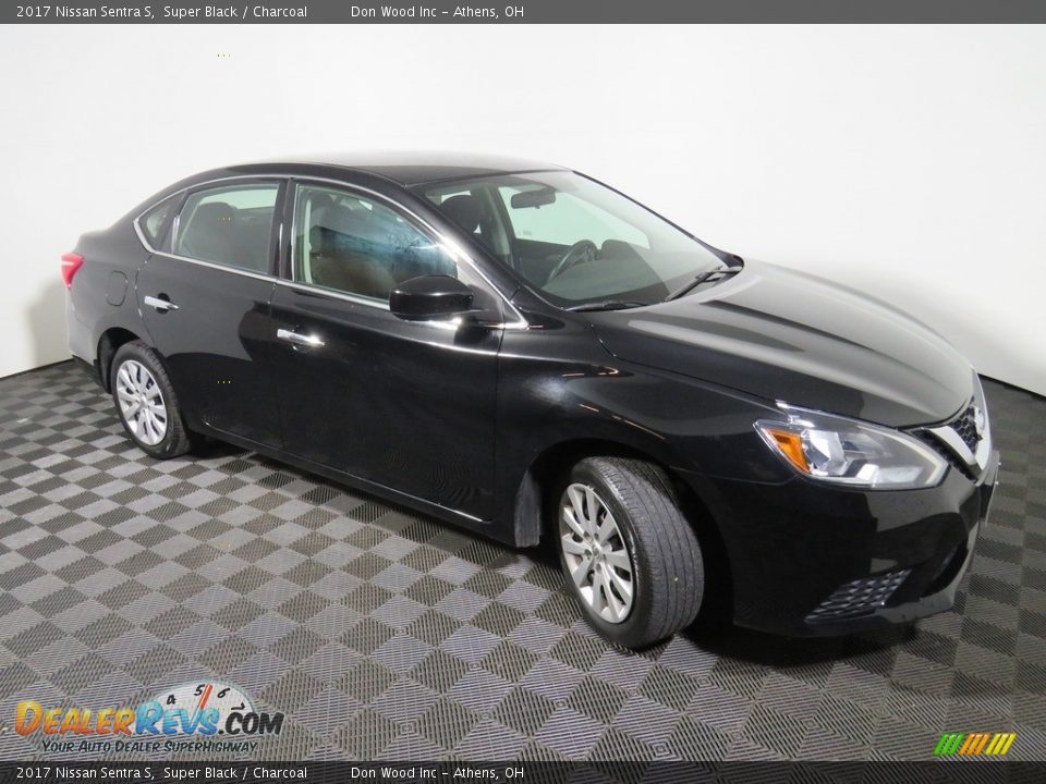 2017 Nissan Sentra S Super Black / Charcoal Photo #14