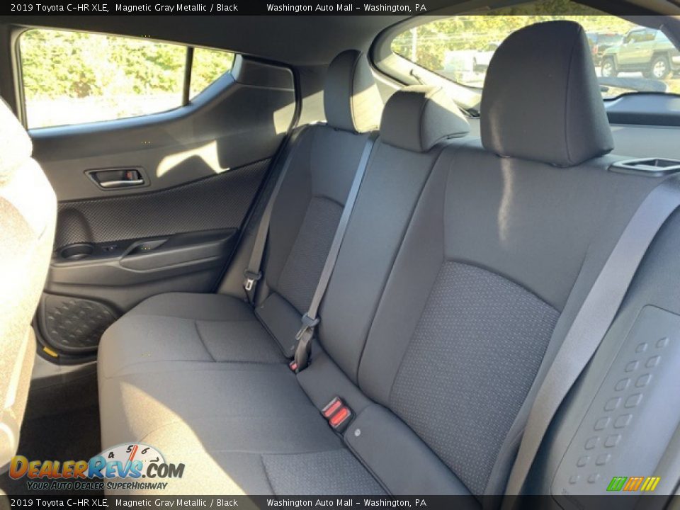 2019 Toyota C-HR XLE Magnetic Gray Metallic / Black Photo #6