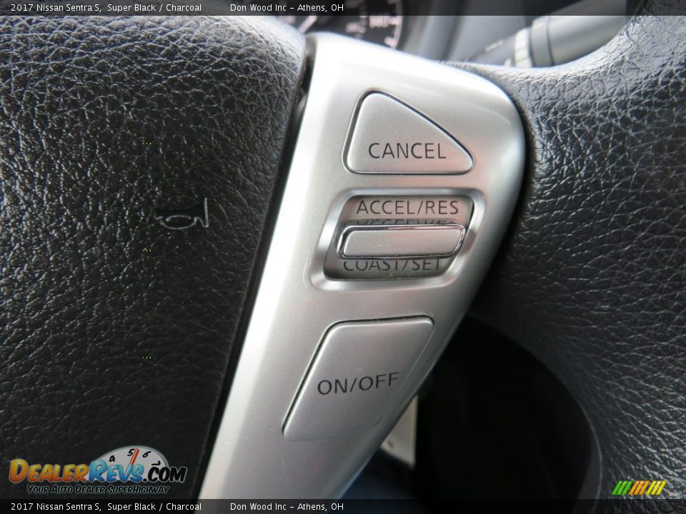 2017 Nissan Sentra S Super Black / Charcoal Photo #32