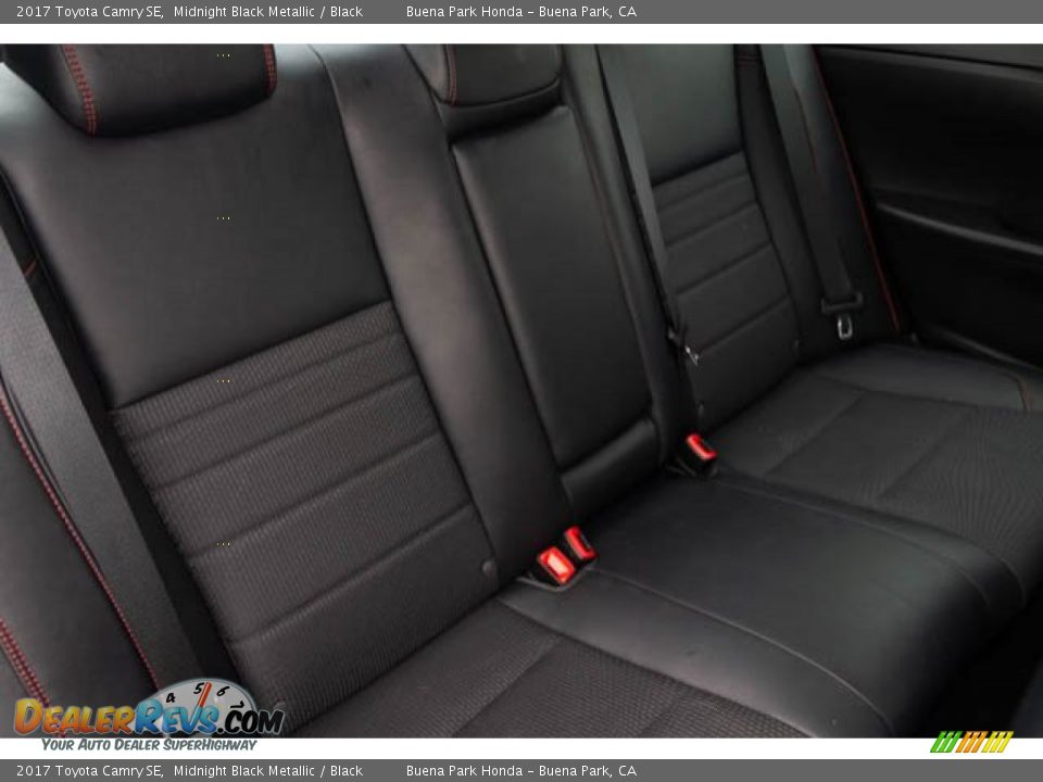 2017 Toyota Camry SE Midnight Black Metallic / Black Photo #19