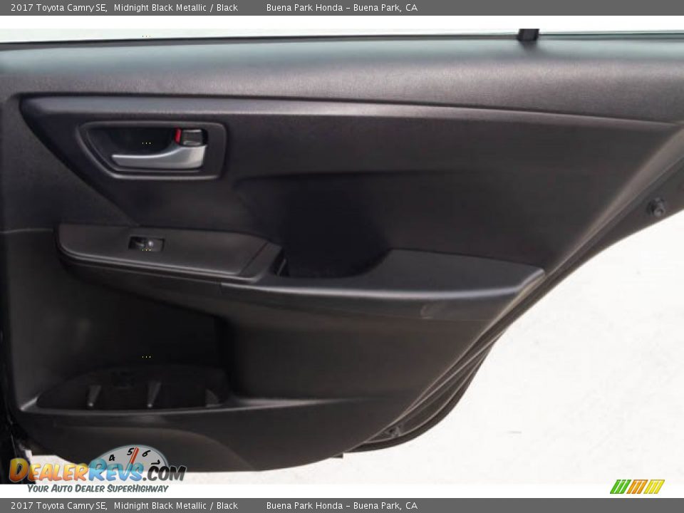 2017 Toyota Camry SE Midnight Black Metallic / Black Photo #28