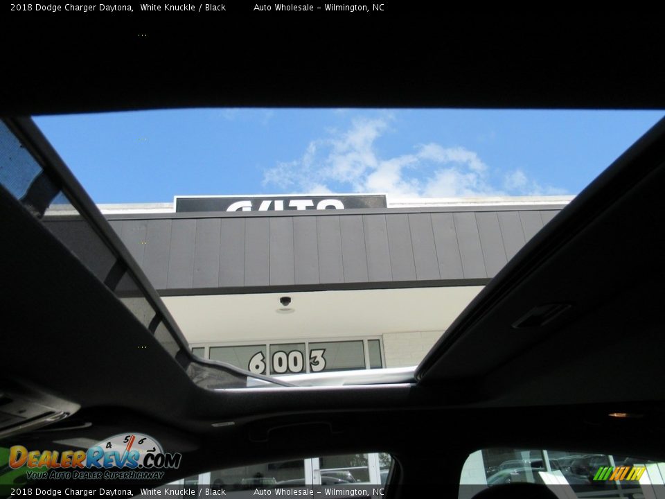 2018 Dodge Charger Daytona White Knuckle / Black Photo #13