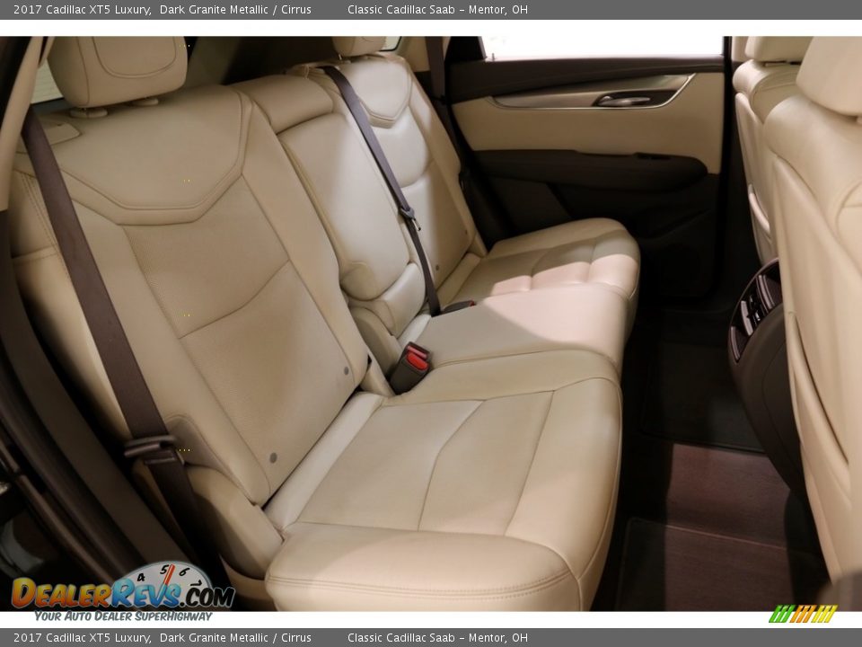 2017 Cadillac XT5 Luxury Dark Granite Metallic / Cirrus Photo #19