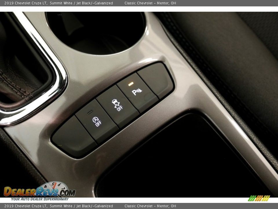2019 Chevrolet Cruze LT Summit White / Jet Black/­Galvanized Photo #17