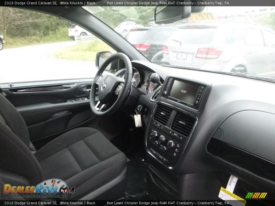 2019 Dodge Grand Caravan SE White Knuckle / Black Photo #11