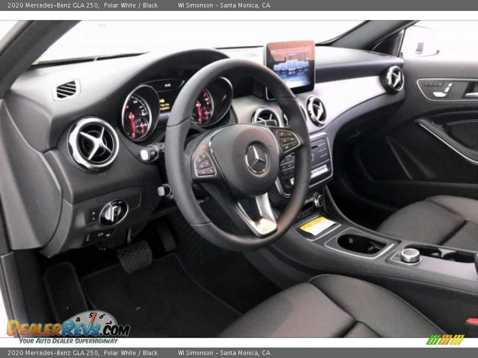 Dashboard of 2020 Mercedes-Benz GLA 250 Photo #4