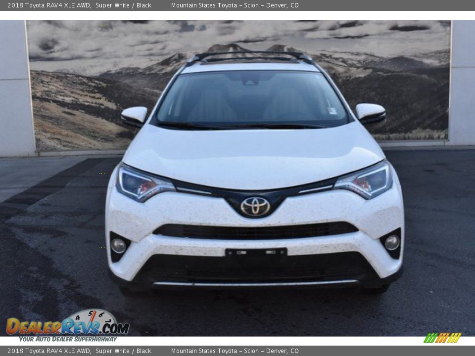 2018 Toyota RAV4 XLE AWD Super White / Black Photo #8