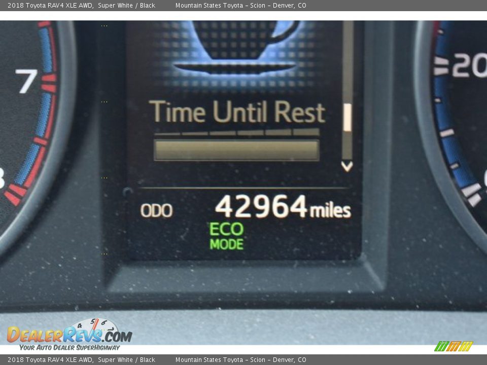 2018 Toyota RAV4 XLE AWD Super White / Black Photo #12
