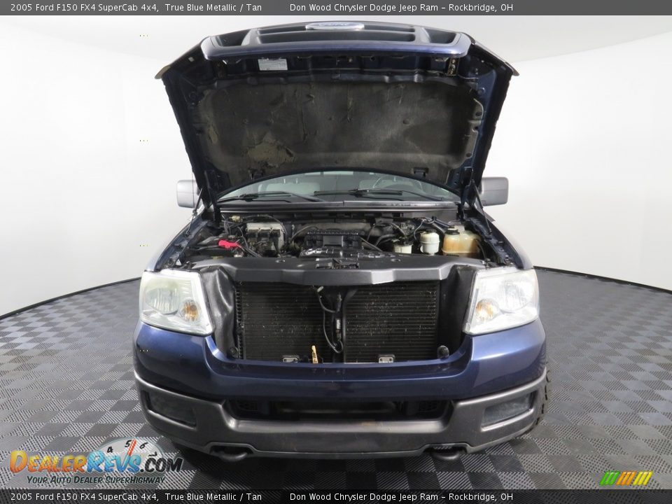 2005 Ford F150 FX4 SuperCab 4x4 True Blue Metallic / Tan Photo #5