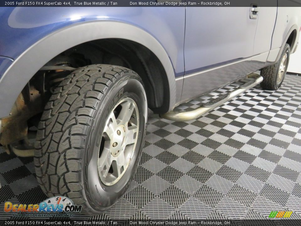 2005 Ford F150 FX4 SuperCab 4x4 True Blue Metallic / Tan Photo #8