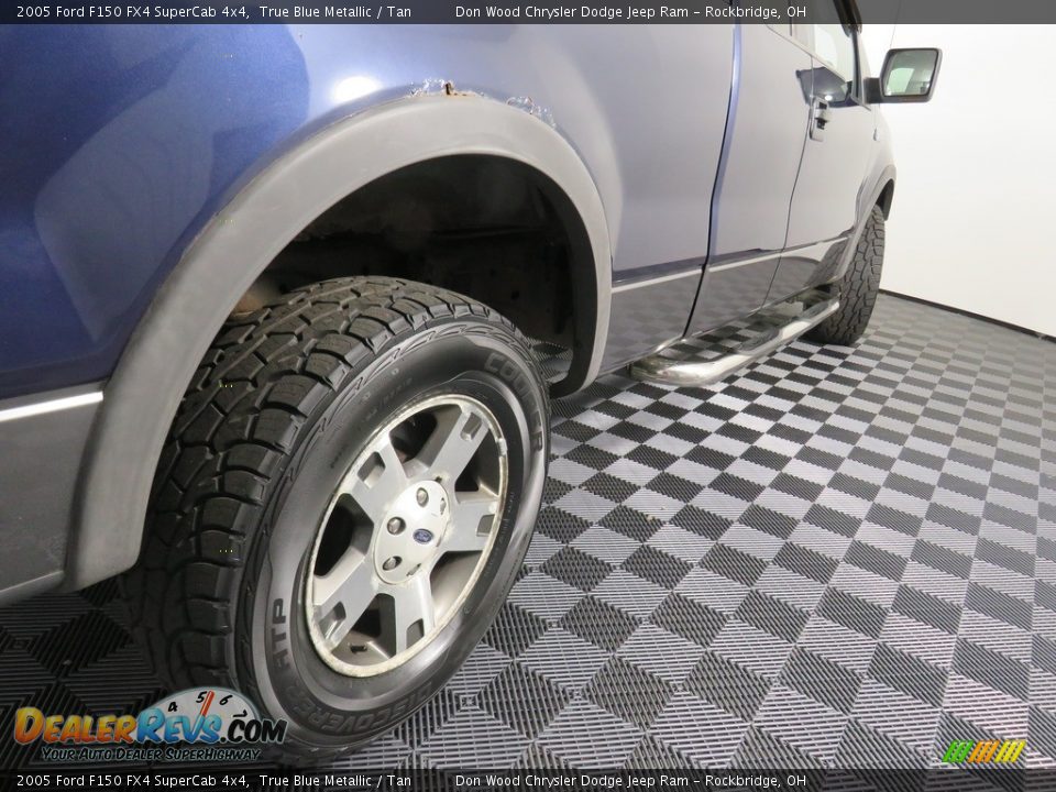 2005 Ford F150 FX4 SuperCab 4x4 True Blue Metallic / Tan Photo #14