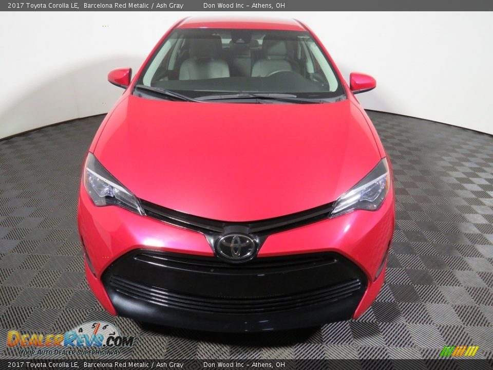 2017 Toyota Corolla LE Barcelona Red Metalic / Ash Gray Photo #2