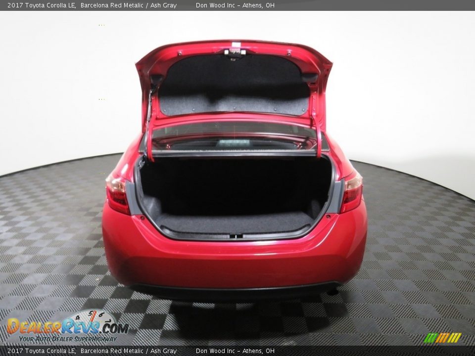 2017 Toyota Corolla LE Barcelona Red Metalic / Ash Gray Photo #10