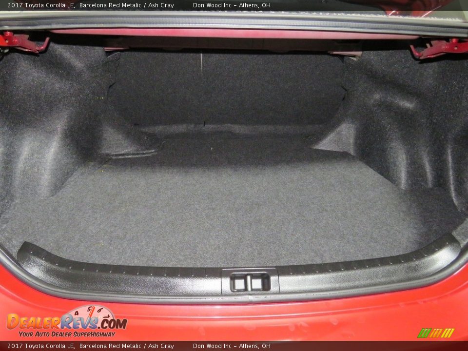 2017 Toyota Corolla LE Barcelona Red Metalic / Ash Gray Photo #11