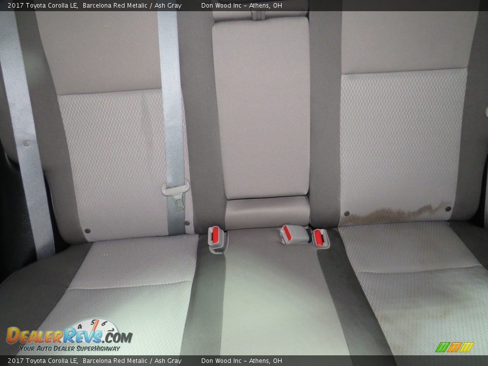 2017 Toyota Corolla LE Barcelona Red Metalic / Ash Gray Photo #19