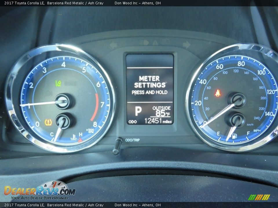 2017 Toyota Corolla LE Barcelona Red Metalic / Ash Gray Photo #27