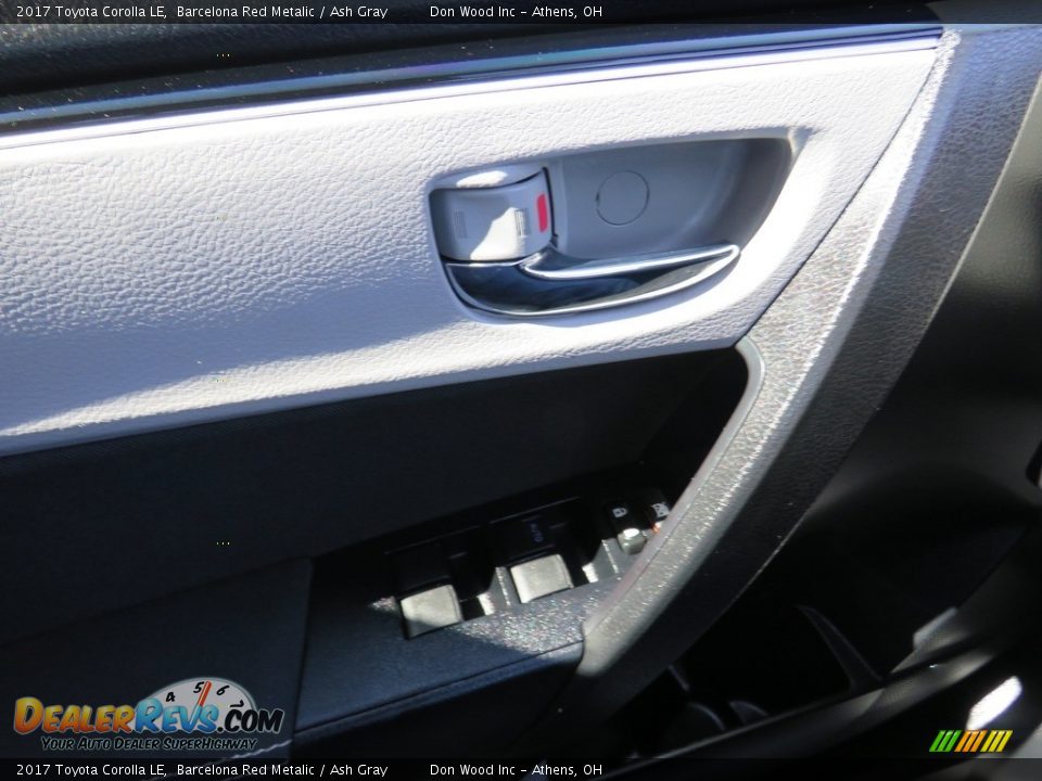 2017 Toyota Corolla LE Barcelona Red Metalic / Ash Gray Photo #35