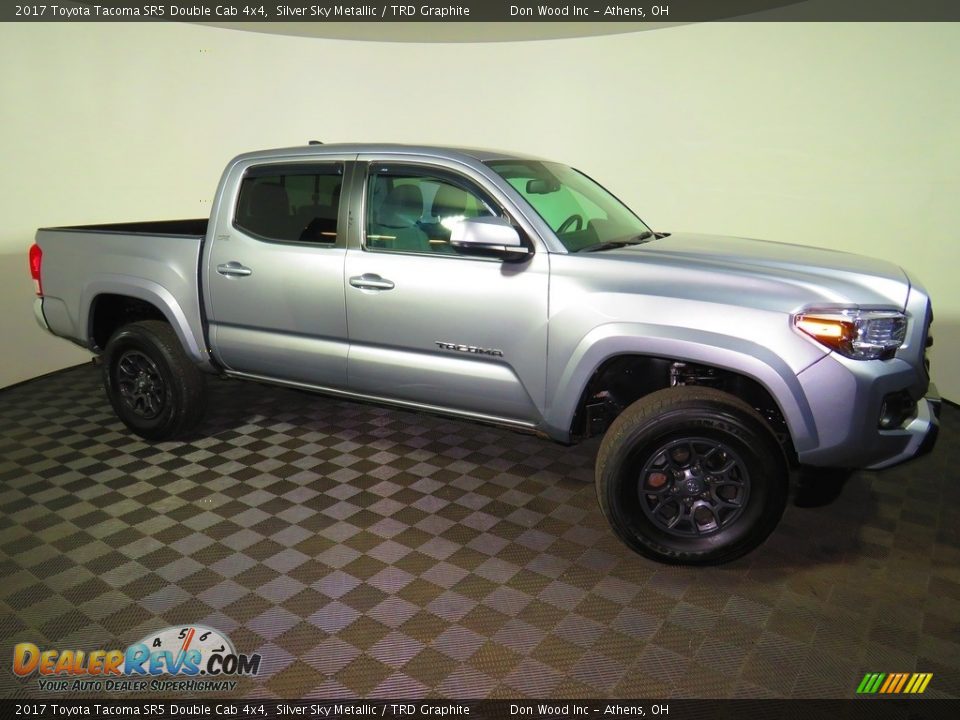 2017 Toyota Tacoma SR5 Double Cab 4x4 Silver Sky Metallic / TRD Graphite Photo #2