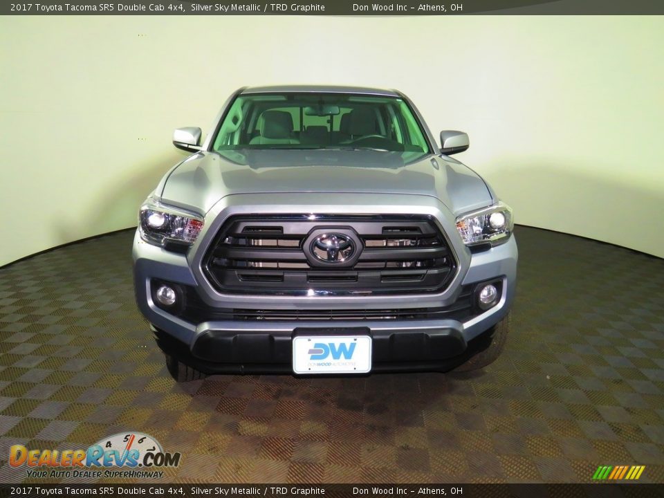 2017 Toyota Tacoma SR5 Double Cab 4x4 Silver Sky Metallic / TRD Graphite Photo #4