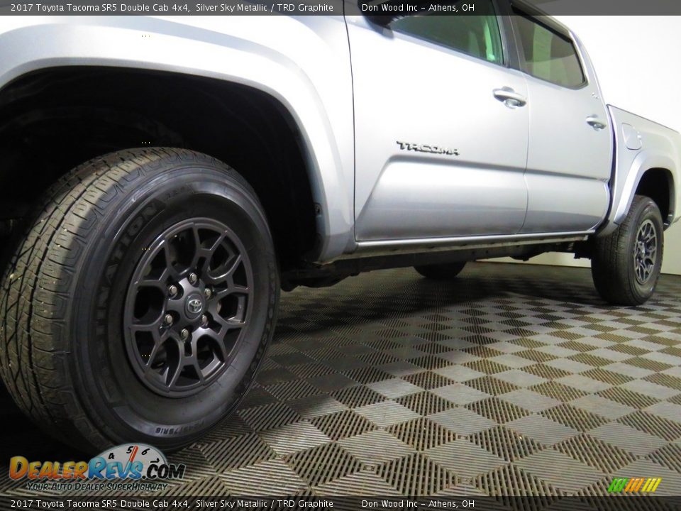2017 Toyota Tacoma SR5 Double Cab 4x4 Silver Sky Metallic / TRD Graphite Photo #8
