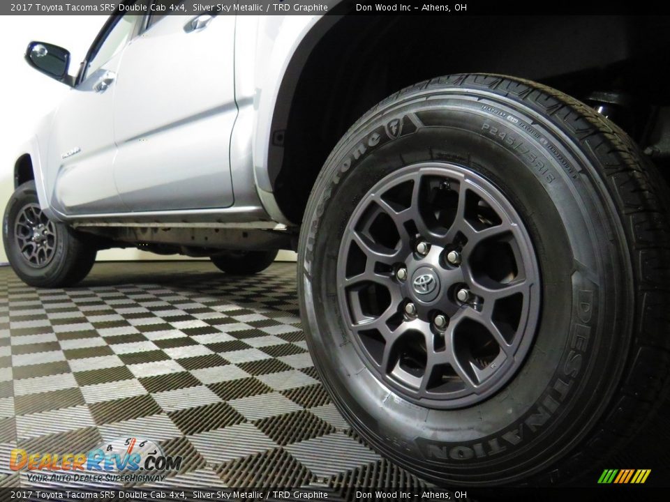 2017 Toyota Tacoma SR5 Double Cab 4x4 Silver Sky Metallic / TRD Graphite Photo #10