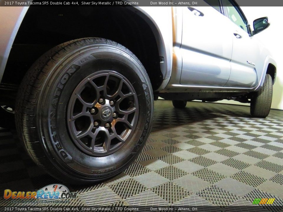 2017 Toyota Tacoma SR5 Double Cab 4x4 Silver Sky Metallic / TRD Graphite Photo #14