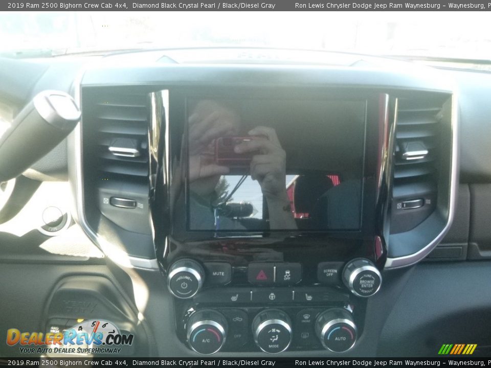 2019 Ram 2500 Bighorn Crew Cab 4x4 Diamond Black Crystal Pearl / Black/Diesel Gray Photo #16