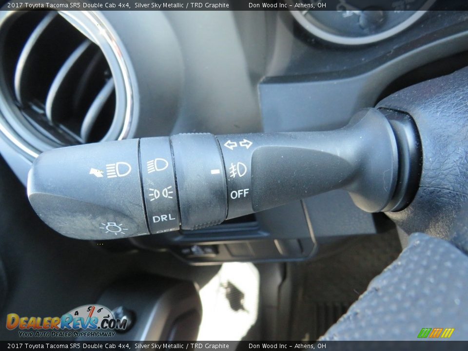 2017 Toyota Tacoma SR5 Double Cab 4x4 Silver Sky Metallic / TRD Graphite Photo #29