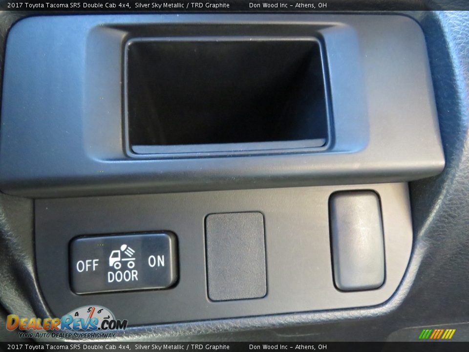 2017 Toyota Tacoma SR5 Double Cab 4x4 Silver Sky Metallic / TRD Graphite Photo #34