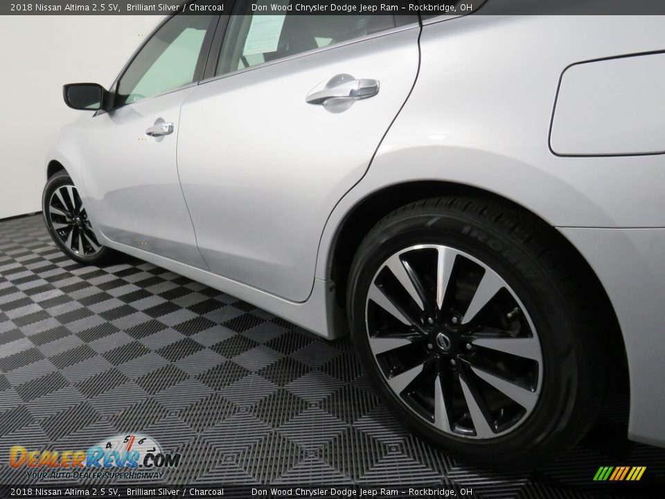 2018 Nissan Altima 2.5 SV Brilliant Silver / Charcoal Photo #10