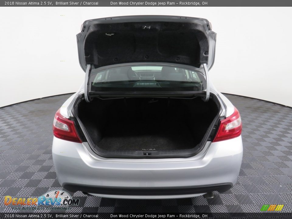 2018 Nissan Altima 2.5 SV Brilliant Silver / Charcoal Photo #13