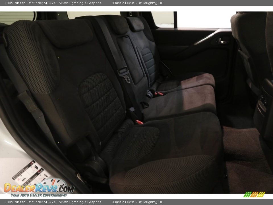 2009 Nissan Pathfinder SE 4x4 Silver Lightning / Graphite Photo #19