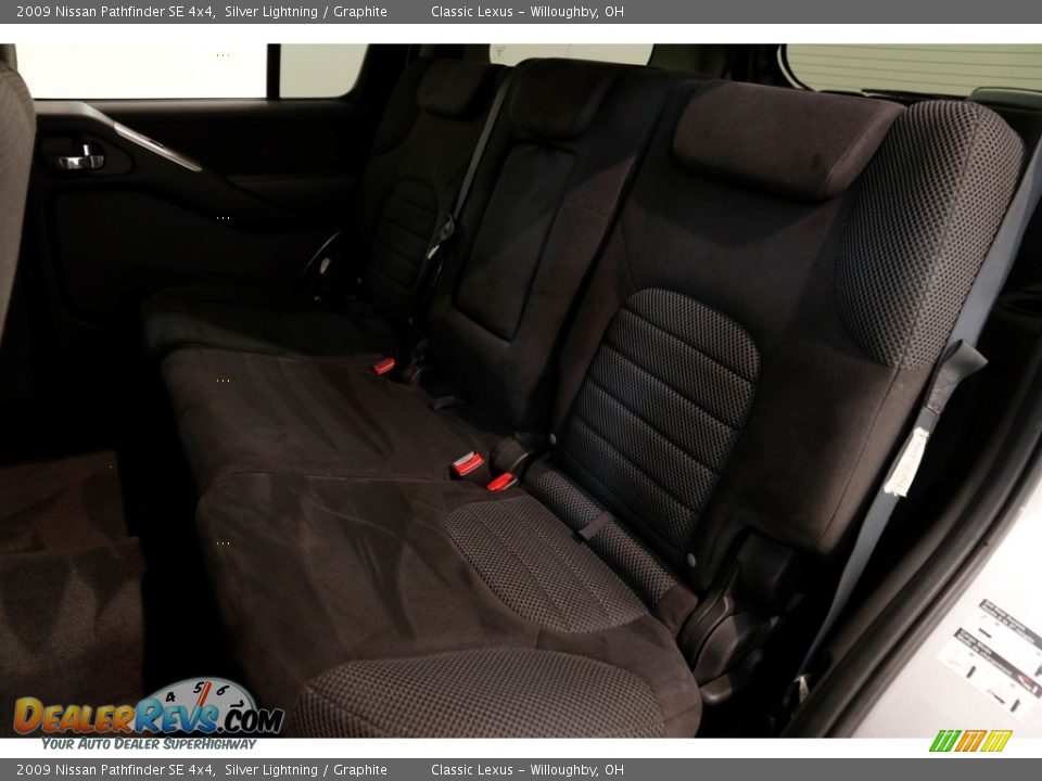 2009 Nissan Pathfinder SE 4x4 Silver Lightning / Graphite Photo #20