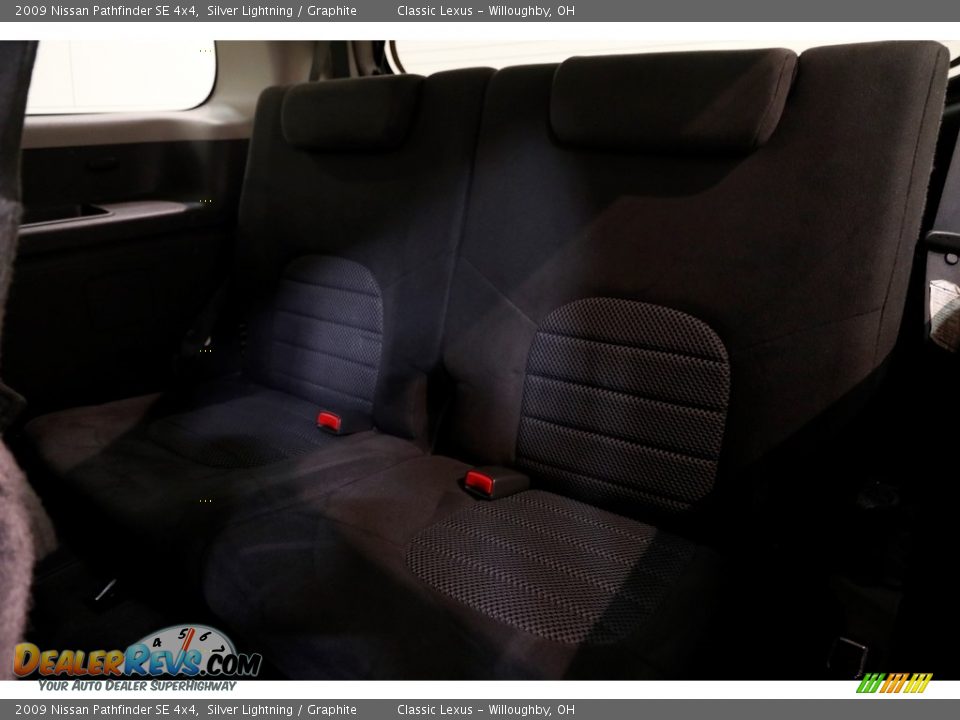 2009 Nissan Pathfinder SE 4x4 Silver Lightning / Graphite Photo #21