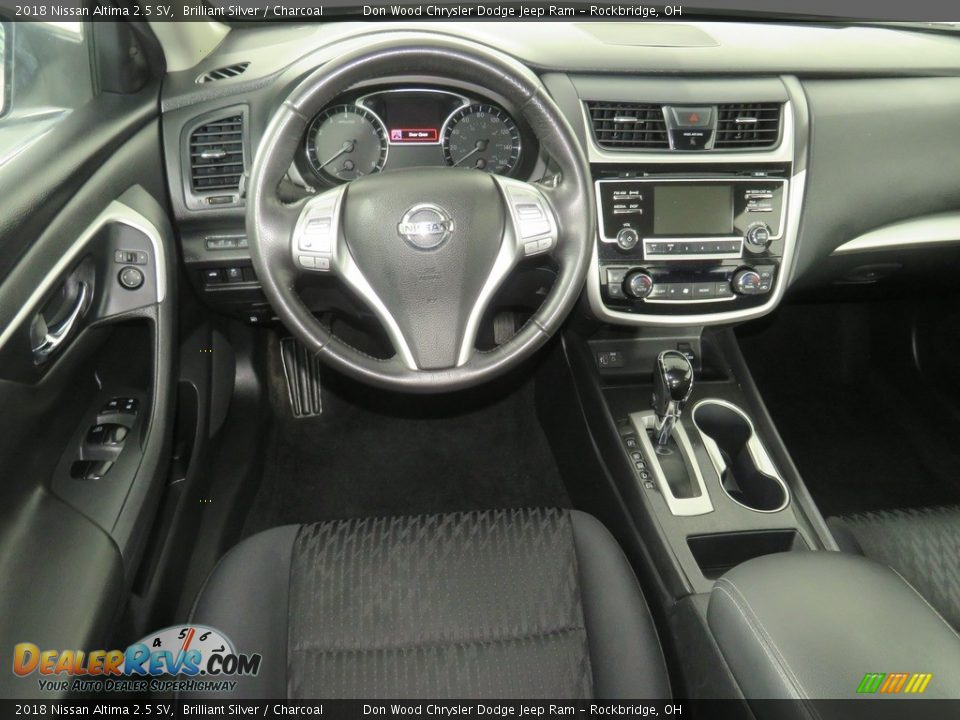 2018 Nissan Altima 2.5 SV Brilliant Silver / Charcoal Photo #25
