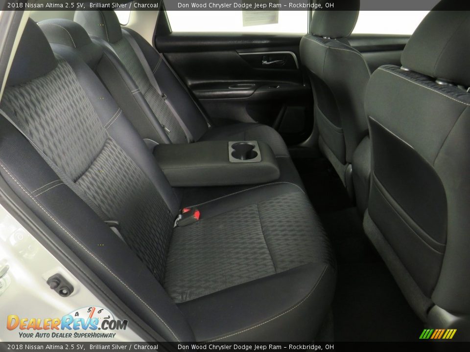 2018 Nissan Altima 2.5 SV Brilliant Silver / Charcoal Photo #27