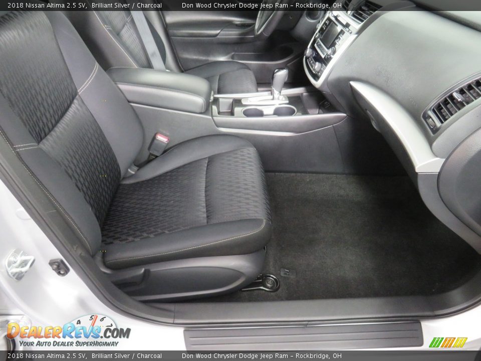 2018 Nissan Altima 2.5 SV Brilliant Silver / Charcoal Photo #29