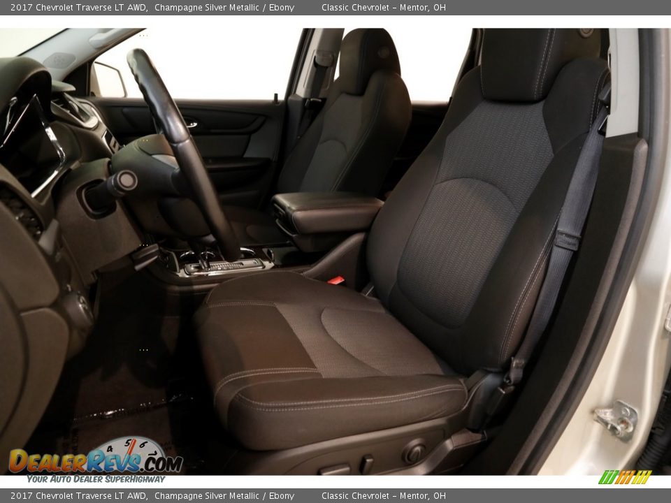 2017 Chevrolet Traverse LT AWD Champagne Silver Metallic / Ebony Photo #5