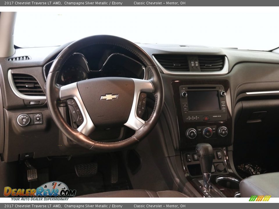 2017 Chevrolet Traverse LT AWD Champagne Silver Metallic / Ebony Photo #6