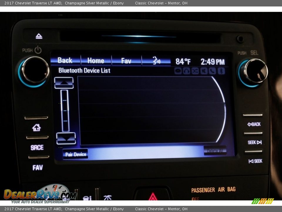 2017 Chevrolet Traverse LT AWD Champagne Silver Metallic / Ebony Photo #11